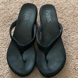 Flojo sandals in black